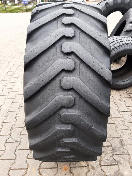 Opona używana 480/80-26 18.4-26 480/80-26 MICHELIN 1100zł W4637