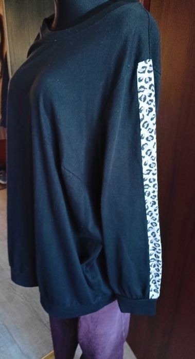 Bluza na rękawach wstawka z pantrki