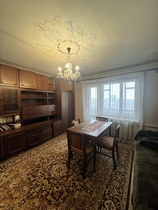 Читайте уважно! Продаж частки 1/2 (половини) квартири, яка в співвласності - вулиця Юрія Липи (бічна Чорновола) / 3 кімнати / 9 поверх