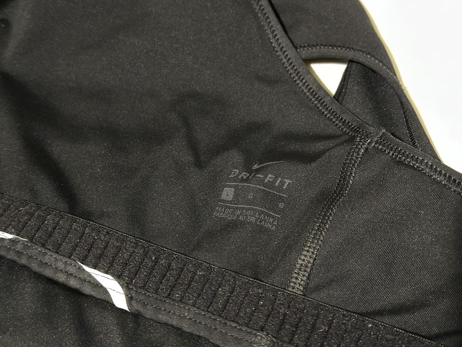 Топи Nike чорний та рожевий