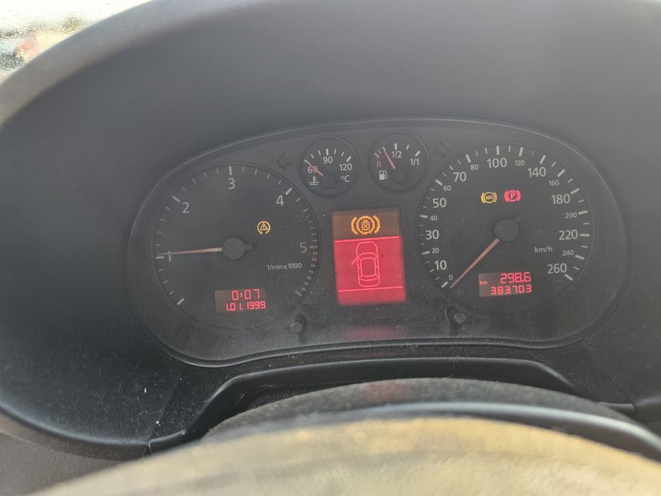 AUDI A3 MOTOR ASZ bom de mecânica mas com a fazeres