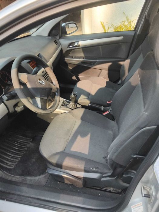Opel Astra Caravan — fotografia 11
