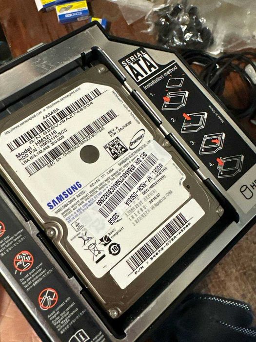samsung жесткий диск hdd 320gb +переходник для ноутбуков  в dvd слот