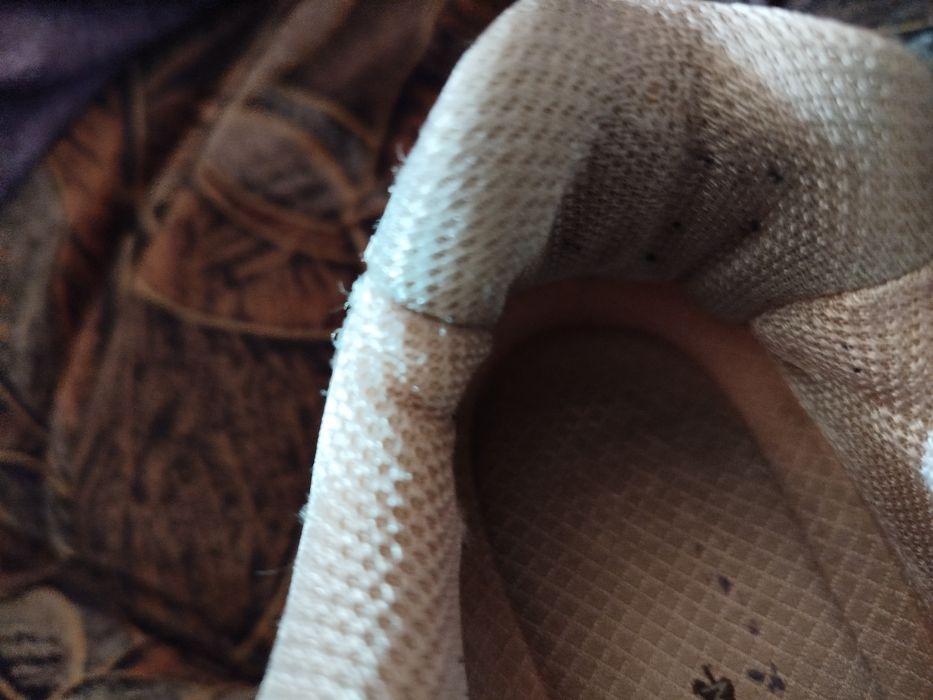 Продам кросівки.