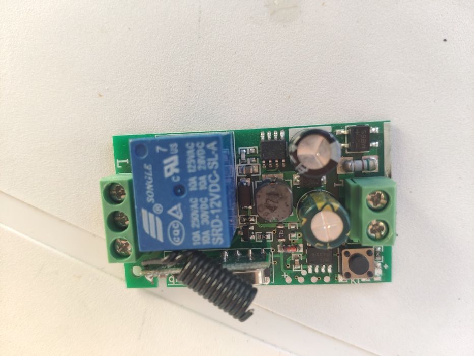 Relés WiFi e rfid de 5V,12 110 e 220