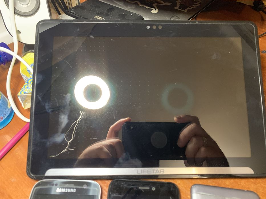 Планшеты Asus, Medion Lifetab