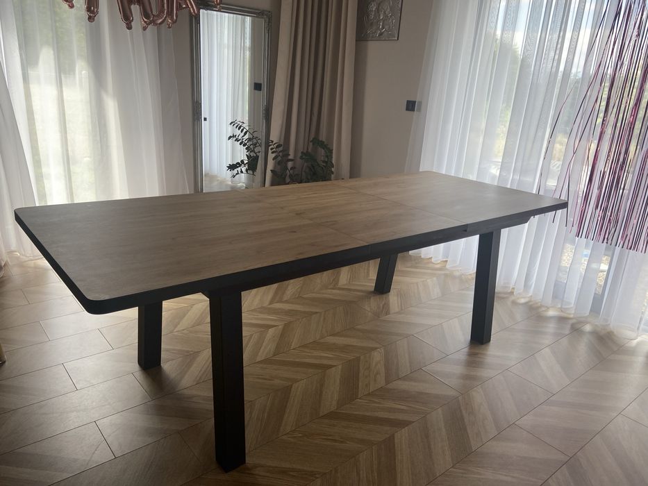Stoł do jadalni rozkladany