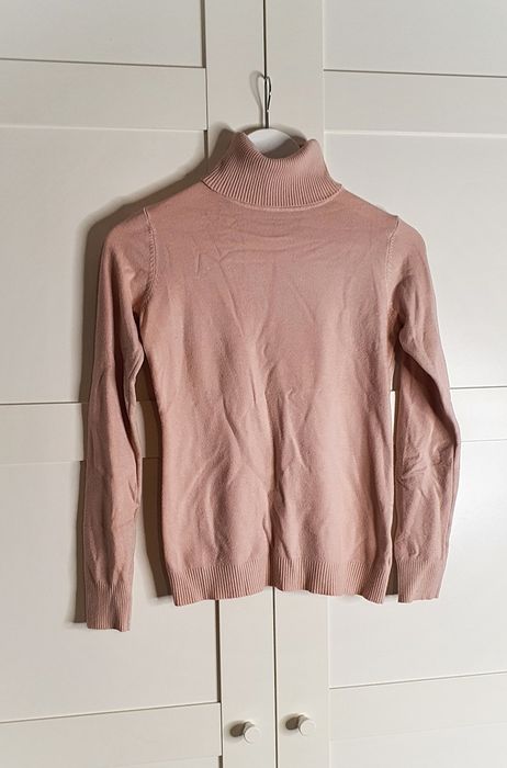 Golf sweter uni pudrowy róż viskoza modal bawełna