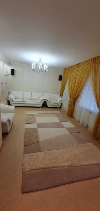 Продам два дома в одном  дворе 12соток Салтовка посёлок Кирова