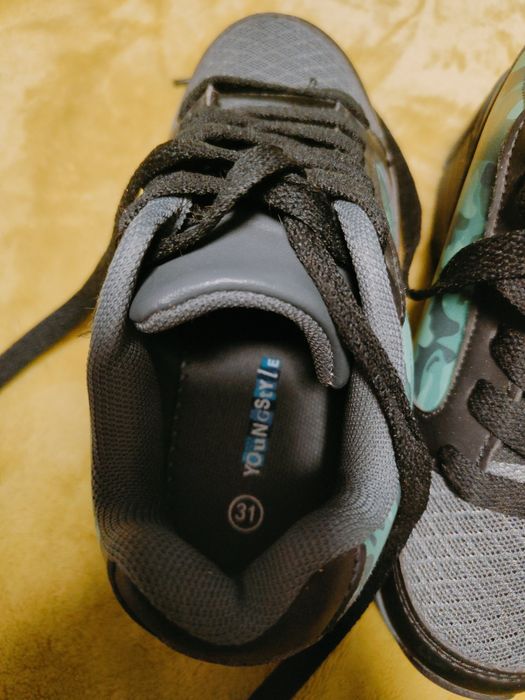 Buty na rolkach r.31