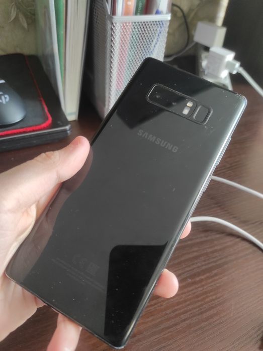 Продам samsung note 8