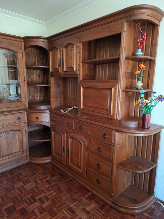 Movel biblioteca com canto