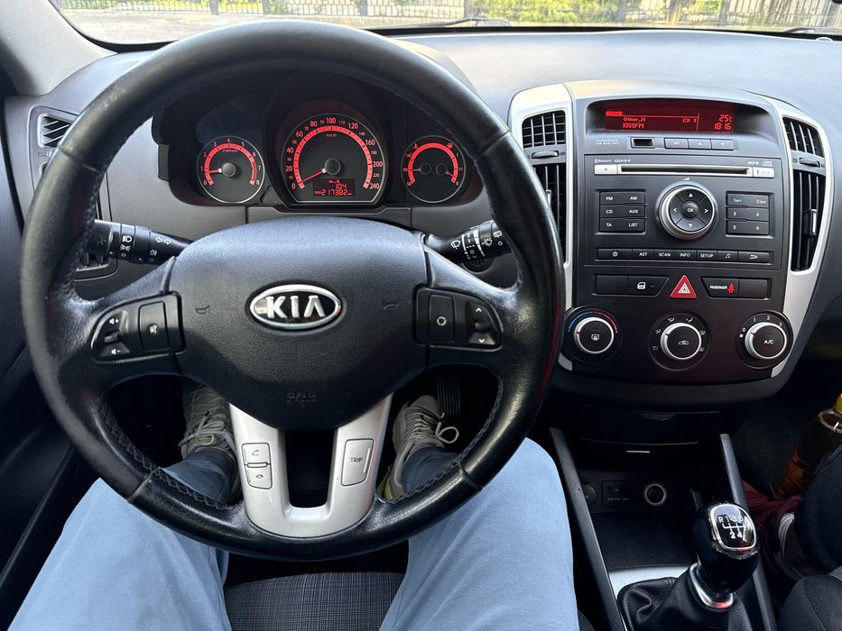 Продам Kia Ceed 1.4