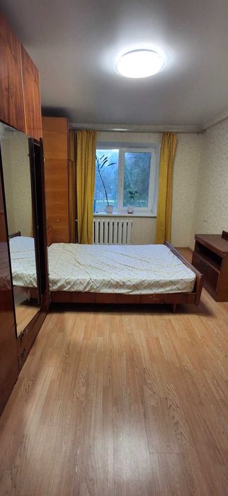 Затишна 2-кімнатна квартира по пр. Леся Курбаса, 10а