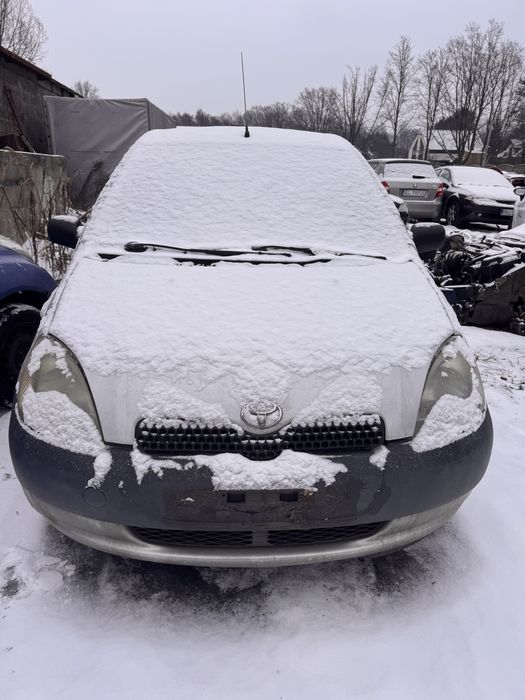 Toyota Yaris 1 VVTI zderzak, lampy, maska, drzwi