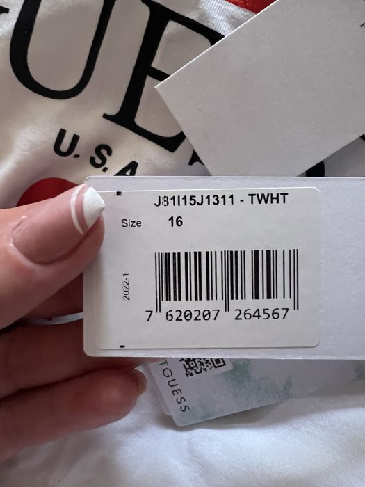 T-shirt damski Guess