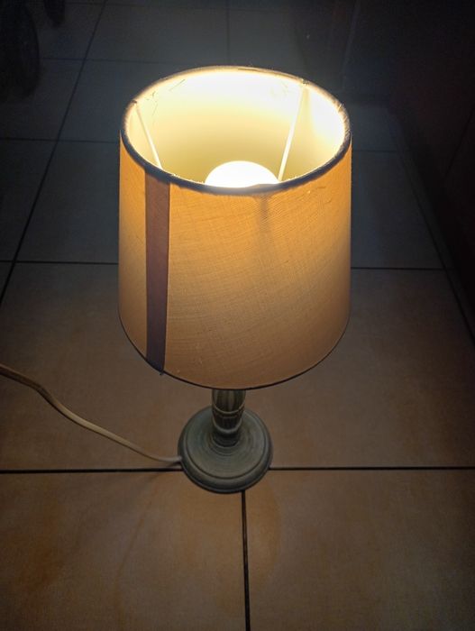 Lampa stołowa szara