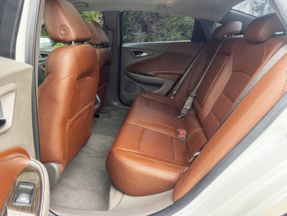 Chevrolet Malibu LT      2017