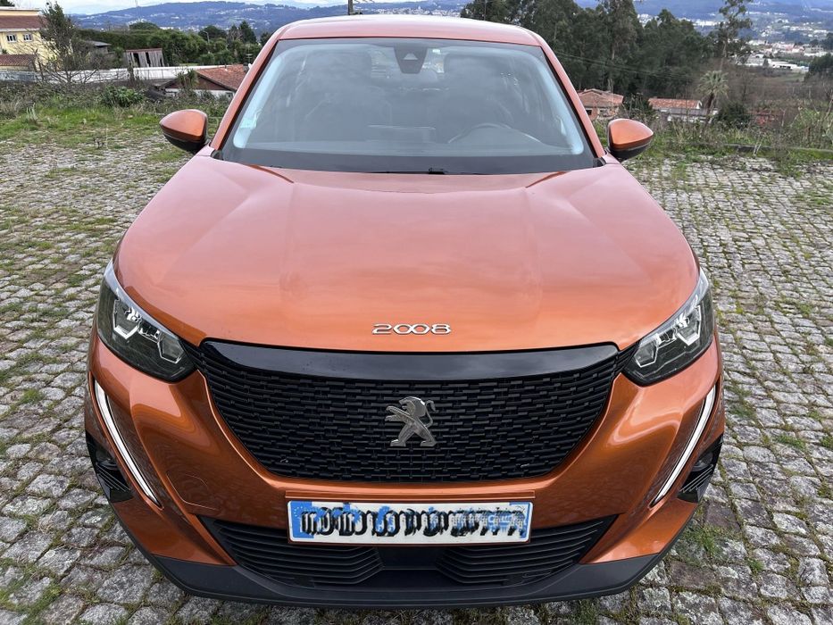 Peugeot 2008 1.5 130 cv cx.auto de 2021!!