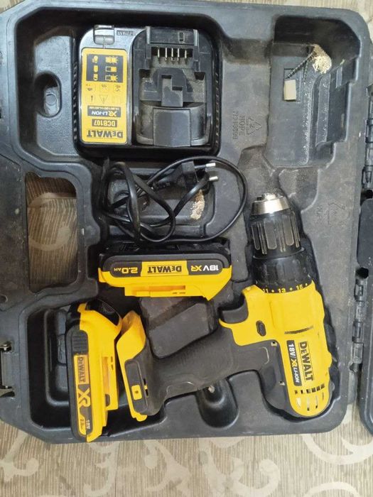 DeWALT DCD771-ks
