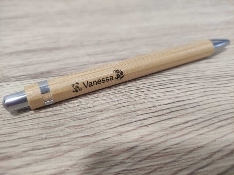 Canetas em bambu gravada a Laser