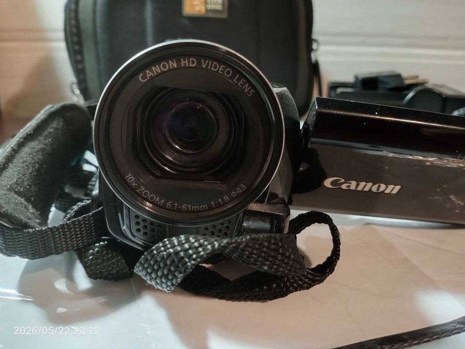 Цифрова відеокамера Canon Legria HF M506