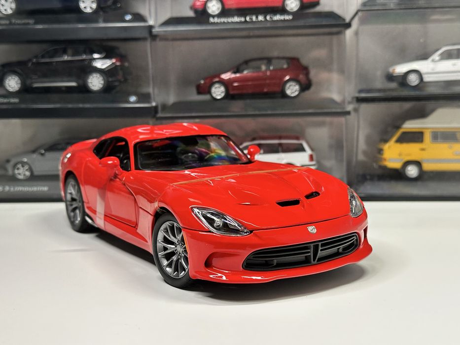 Dodge SRT Viper GTS 1:18 Maisto (norev,minichamps,kyosho,Autoart,otto)