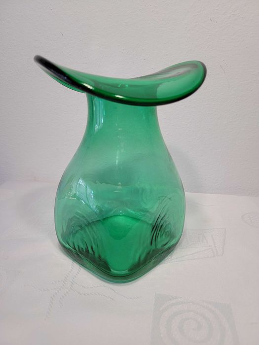 Stary szklany wazon huta Tarnowiec