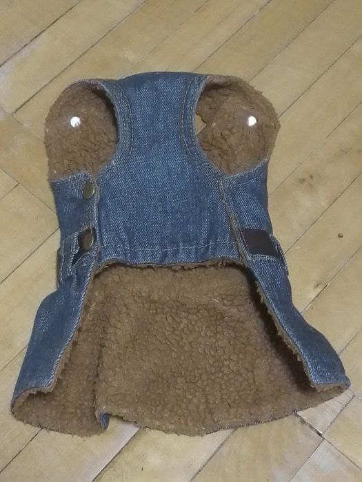 Продам джинсовую одежду для собаки