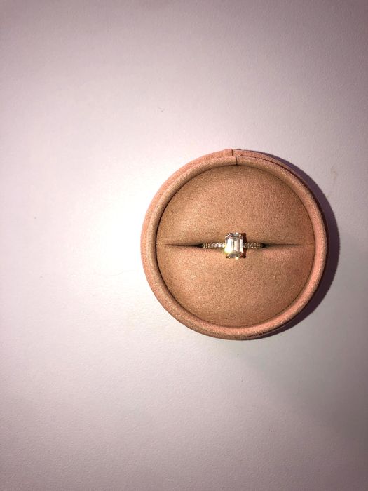 Anel de Diamantes & Ouro 18K • VRAI