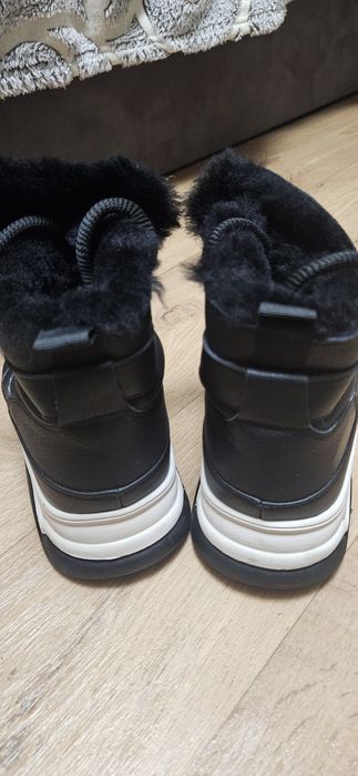 Зимові шкіряні чоботи кросівки