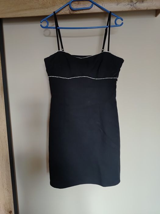 Sukienka H&M S 36 cyrkonie mala czarna elegancka