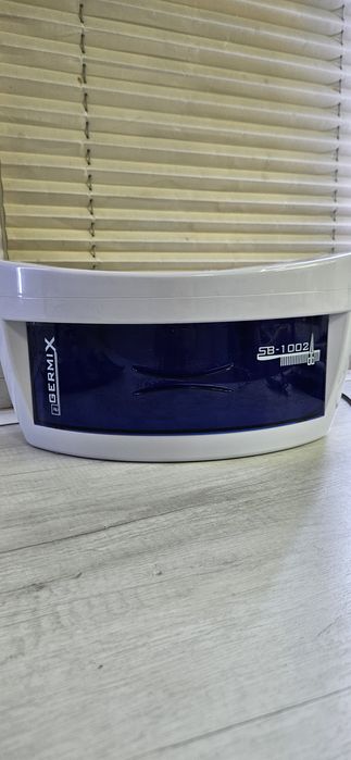 продам Ультрафіолетовий стерилізатор