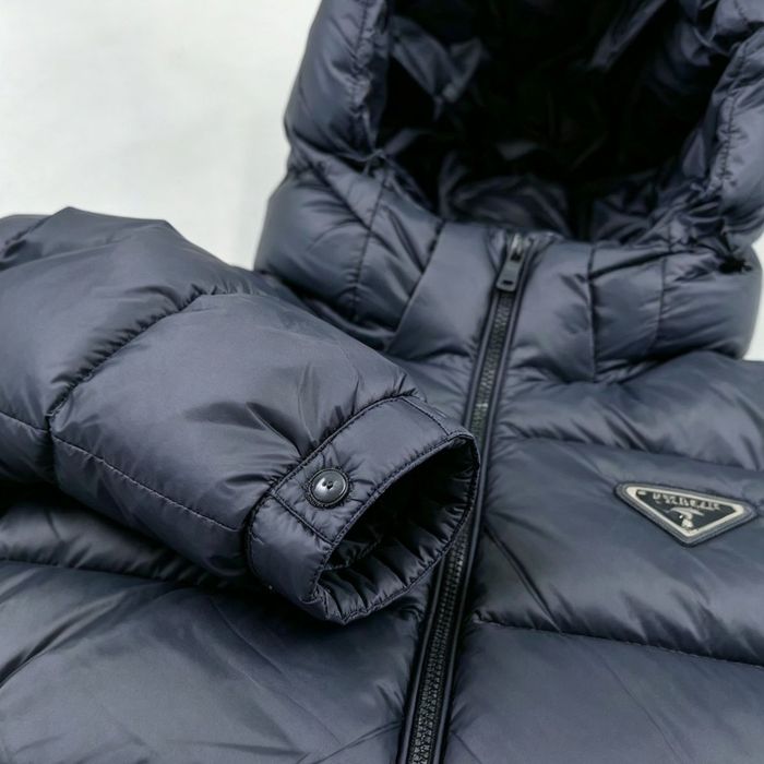 Пуховик Prada/ куртка прада