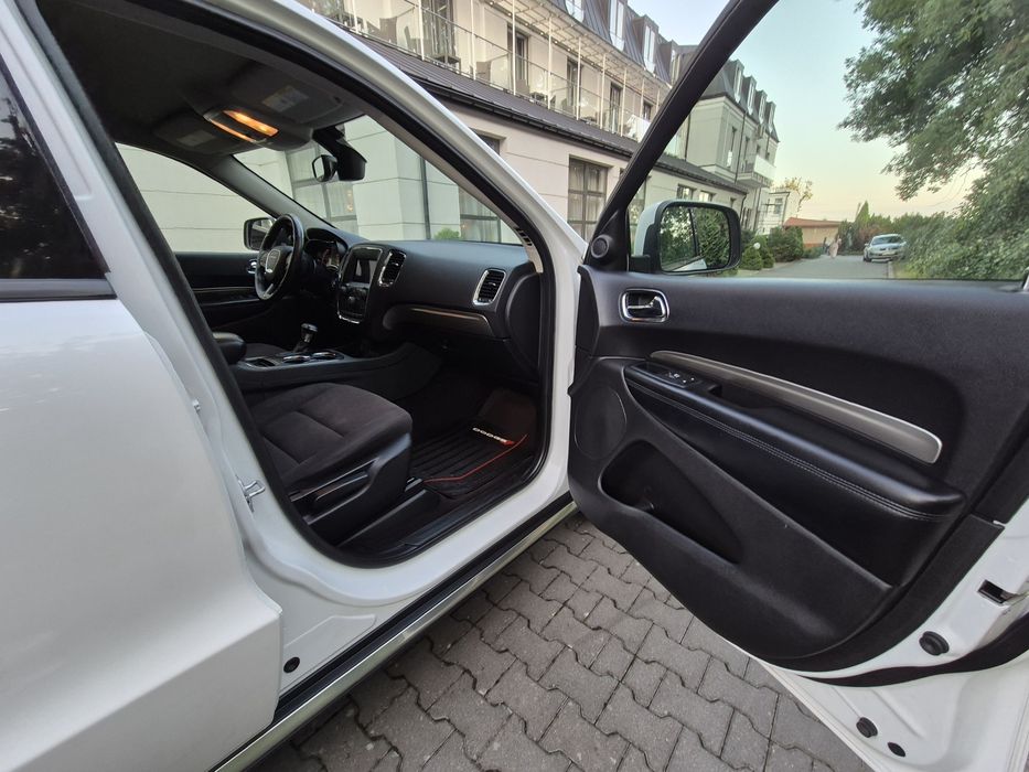 Dodge Durang SXT biała perła