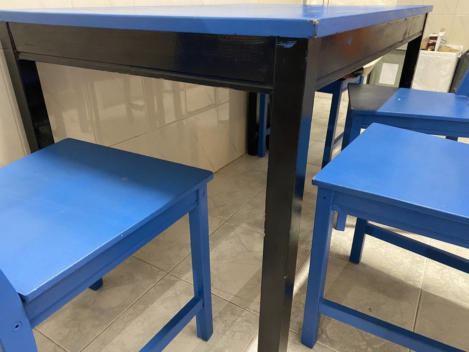 Mesa e 3 cadeiras Ikea