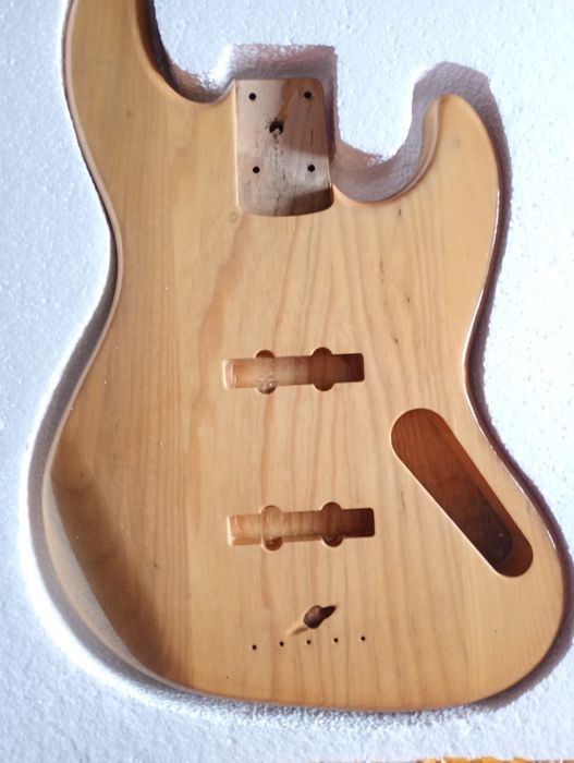 Korpus do gitary basowej