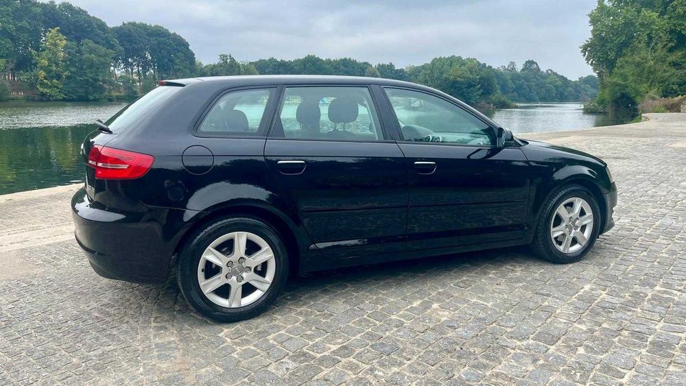 Audi A3 1.6 TDI - Caixa Automática