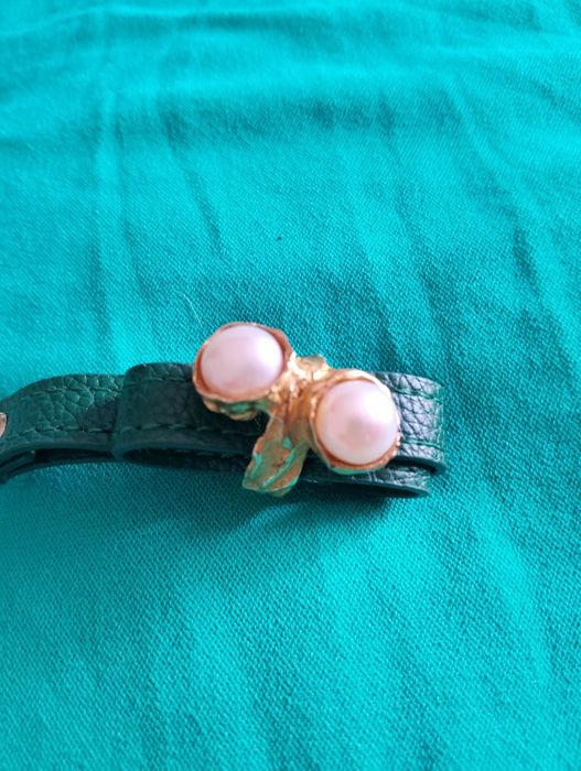 Anel ouro e pérolas