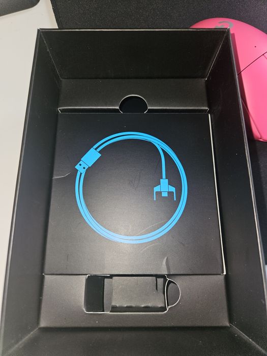 Logitech Superlight Rosa