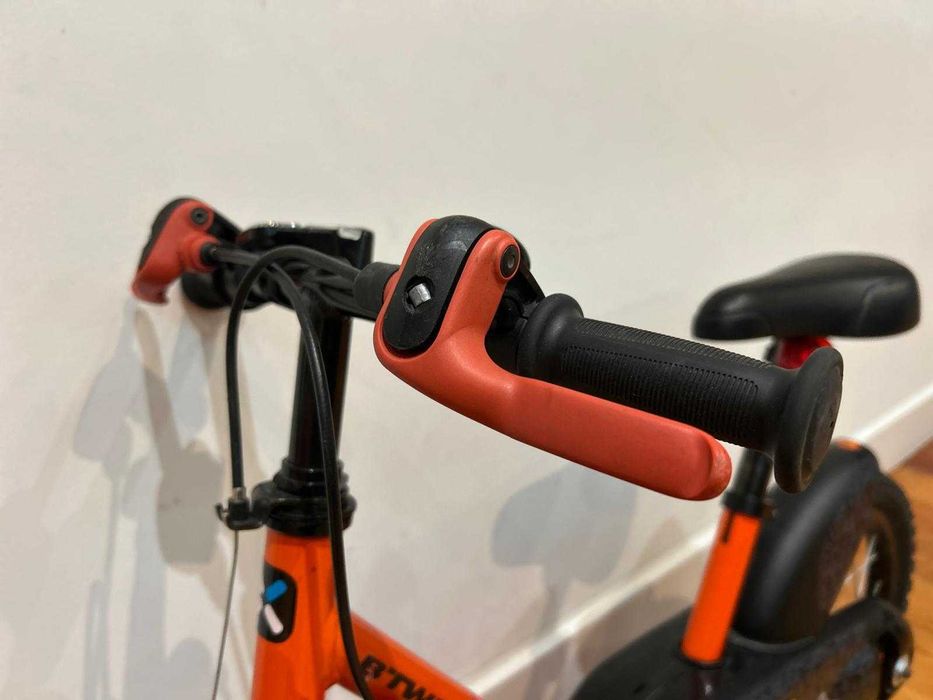 Bicicleta infantil B'Twin 500 Robot de 16 polegadas.