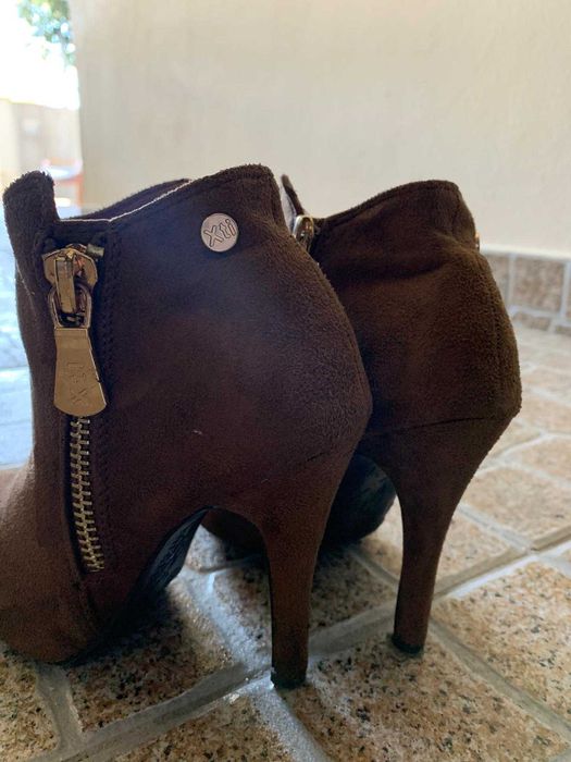 Botins castanhos camurça nr. 35