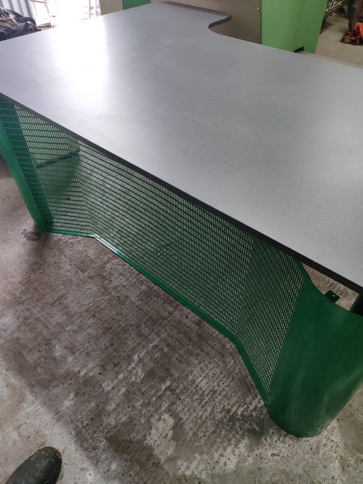 Стол офисный 1600х1150