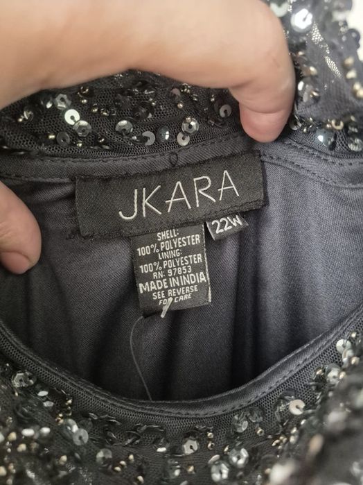 Sukienka wieczorowa  jkara