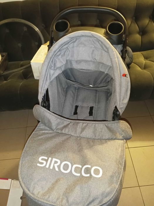 Sprzedam  wózek dziecięcy spacerówkę