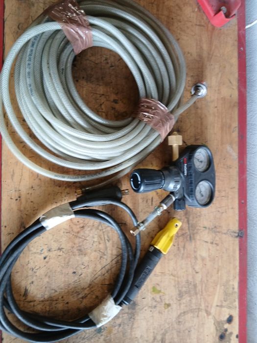 Apareilho de soldar ESAB 2200i TIG e ARC completo