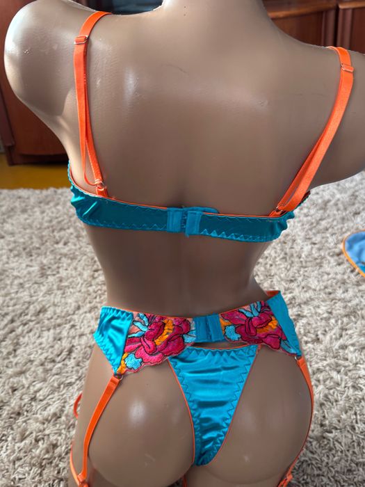 VICTORIA'S SECRET Dream Angels Wicked кружевное белье балконет