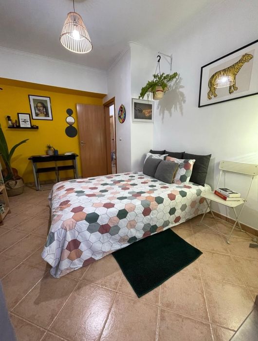 Alugo quarto Feijó
