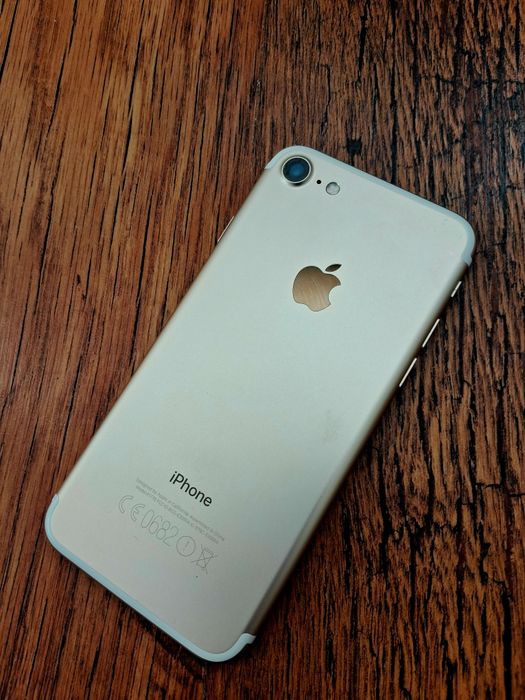 iphone 7 gold - купити телефони та аксесуари - Ціна на OLX.ua