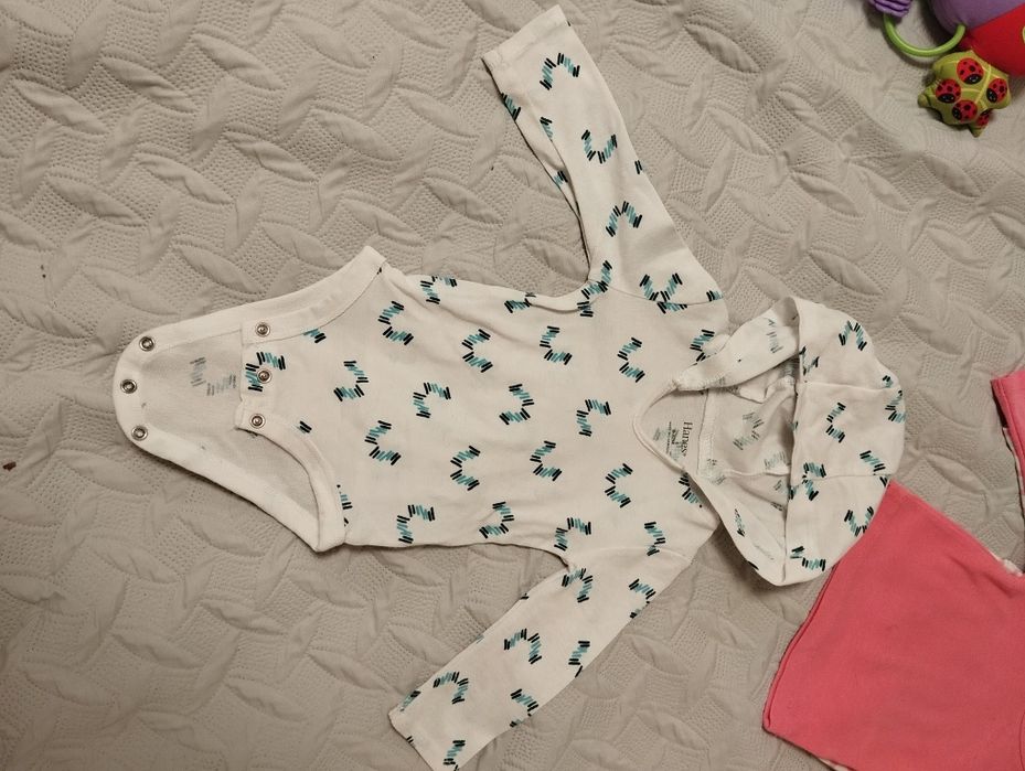 Одяг на дівчинку Hanes 6-12 місяців